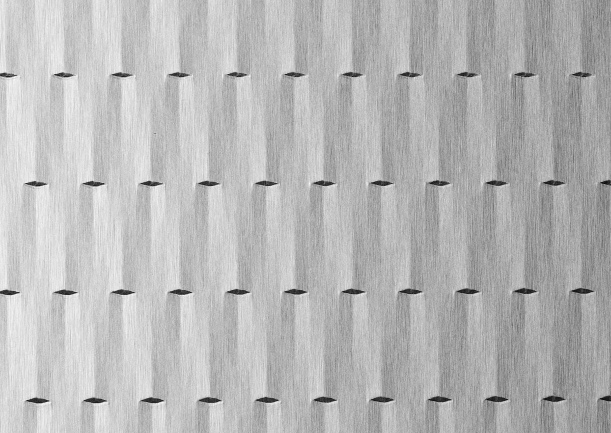 4041 Brushed Aluminium Sticks